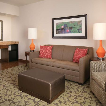 Hilton Garden Inn Bettendorf/ Quad Cities מראה חיצוני תמונה