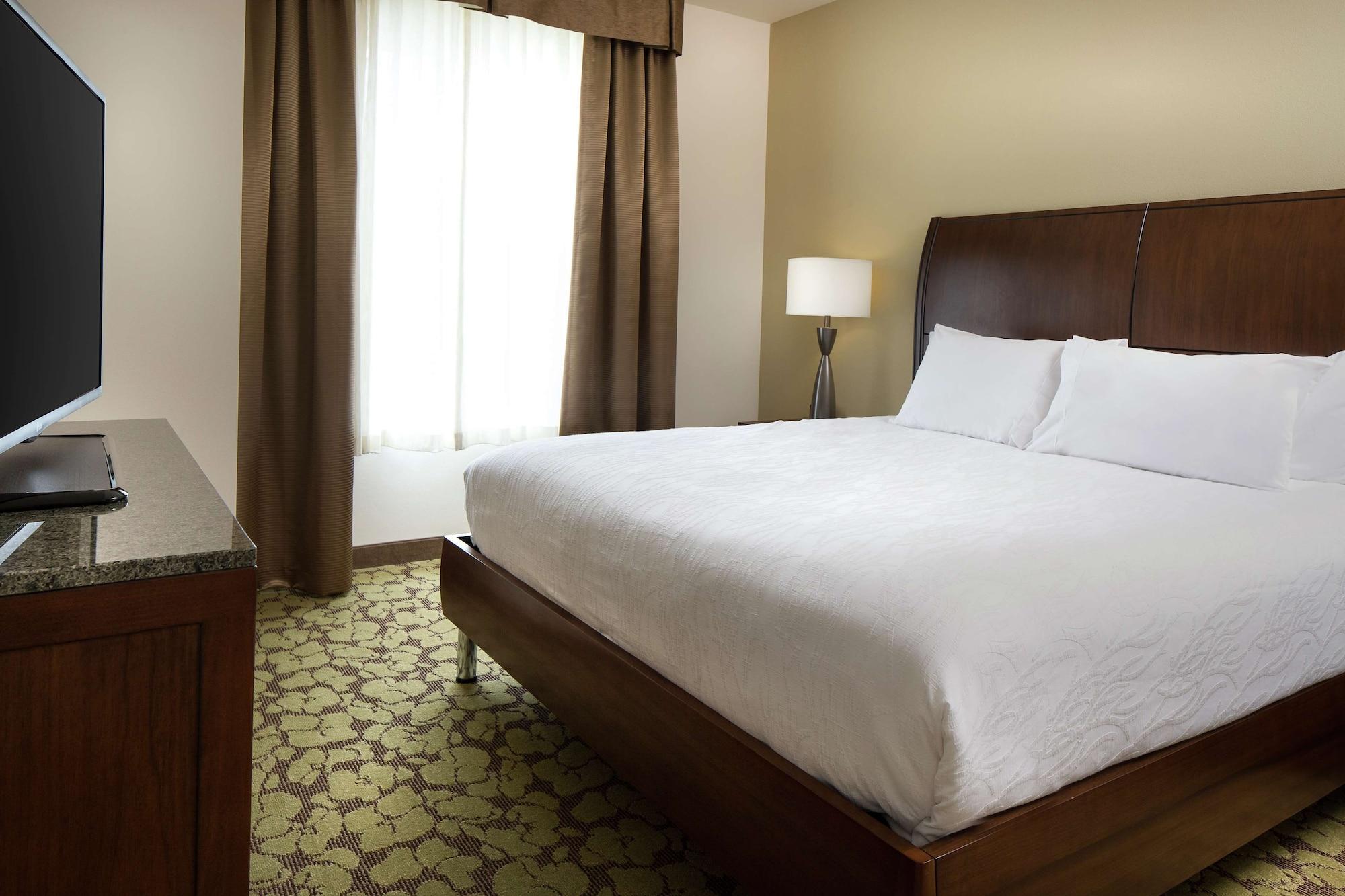 Hilton Garden Inn Bettendorf/ Quad Cities מראה חיצוני תמונה