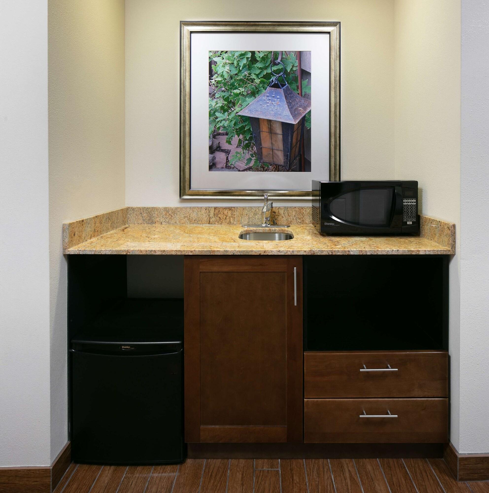 Hilton Garden Inn Bettendorf/ Quad Cities מראה חיצוני תמונה