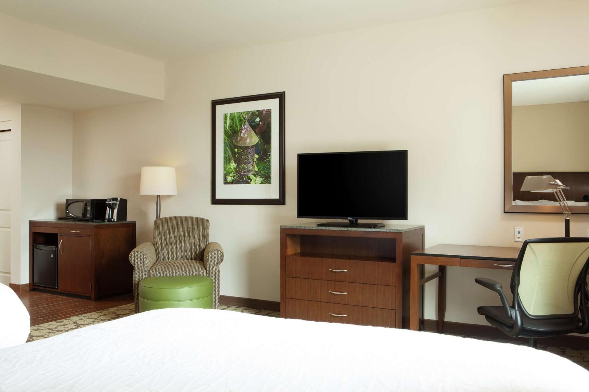 Hilton Garden Inn Bettendorf/ Quad Cities מראה חיצוני תמונה