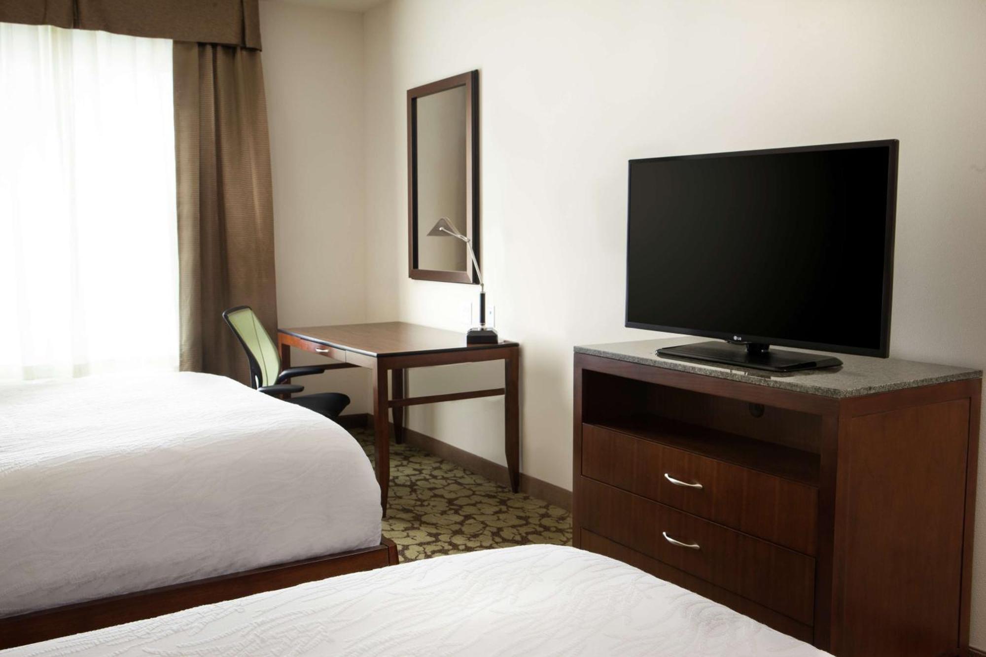 Hilton Garden Inn Bettendorf/ Quad Cities מראה חיצוני תמונה