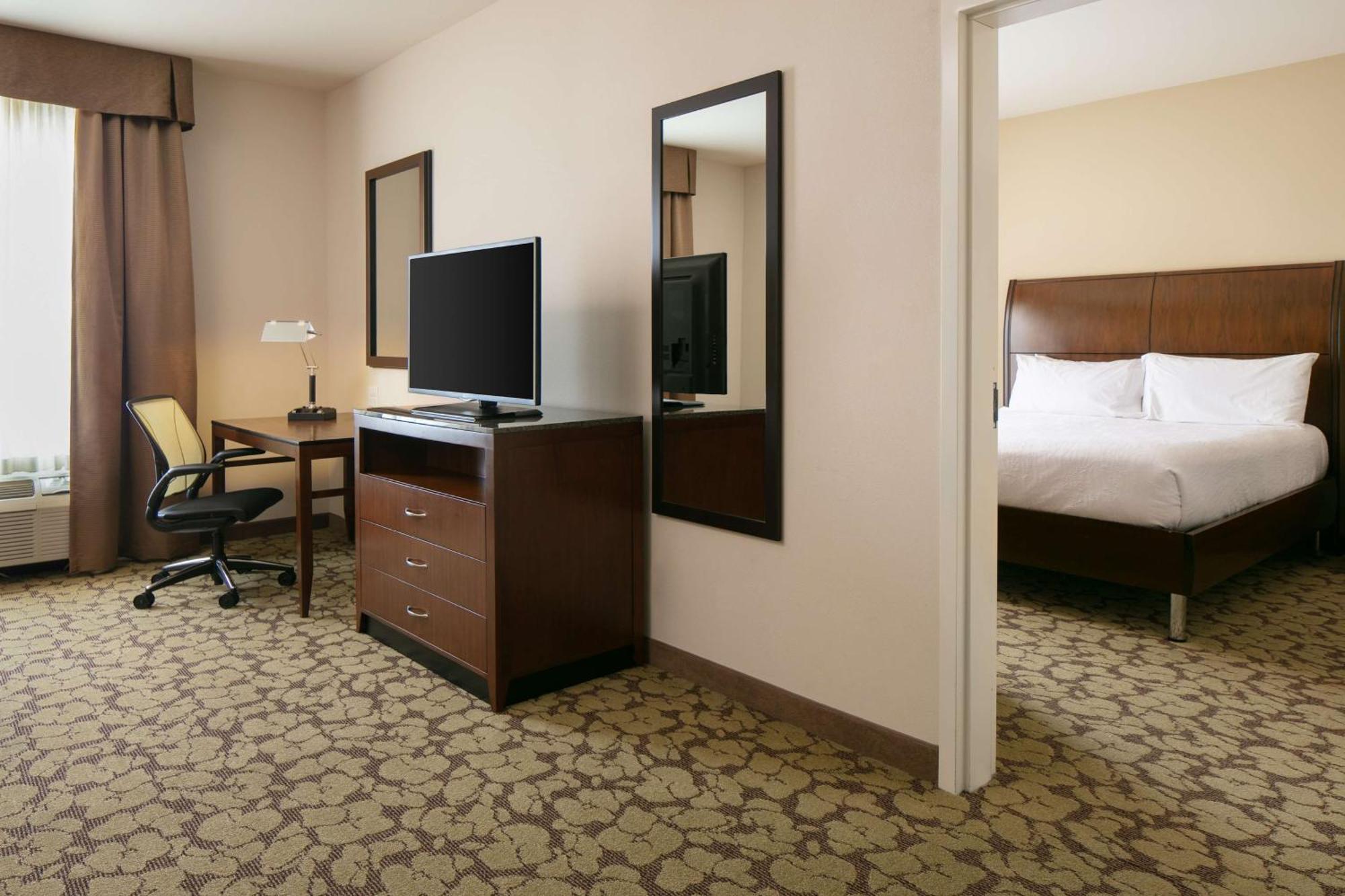 Hilton Garden Inn Bettendorf/ Quad Cities מראה חיצוני תמונה